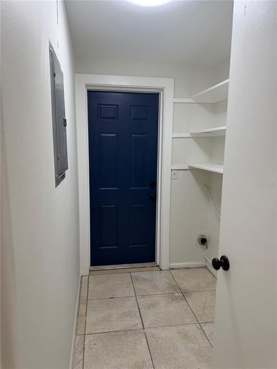 For Rent: $1,400 (2 beds, 1 baths, 788 Square Feet)