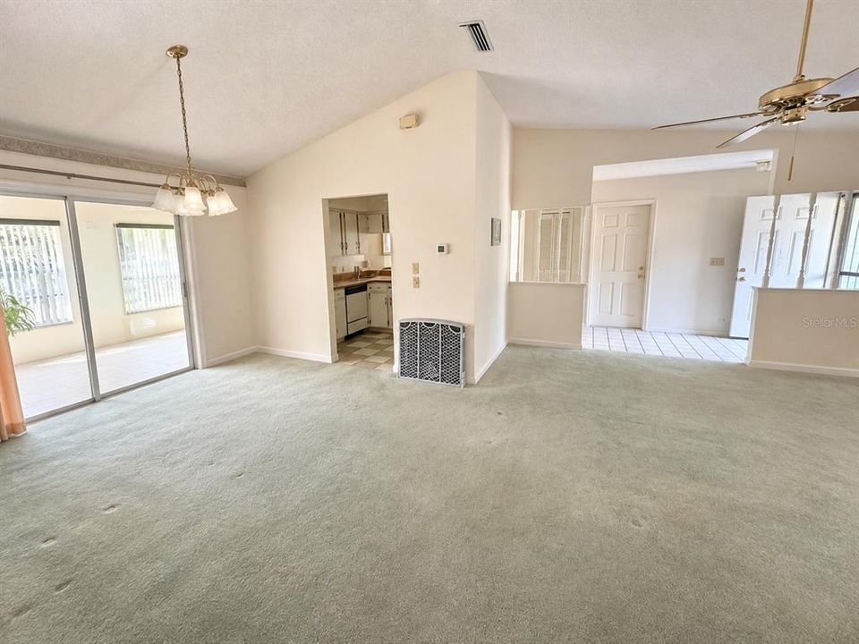 En Venta: $249,000 (3 camas, 2 baños, 1740 Pies cuadrados)