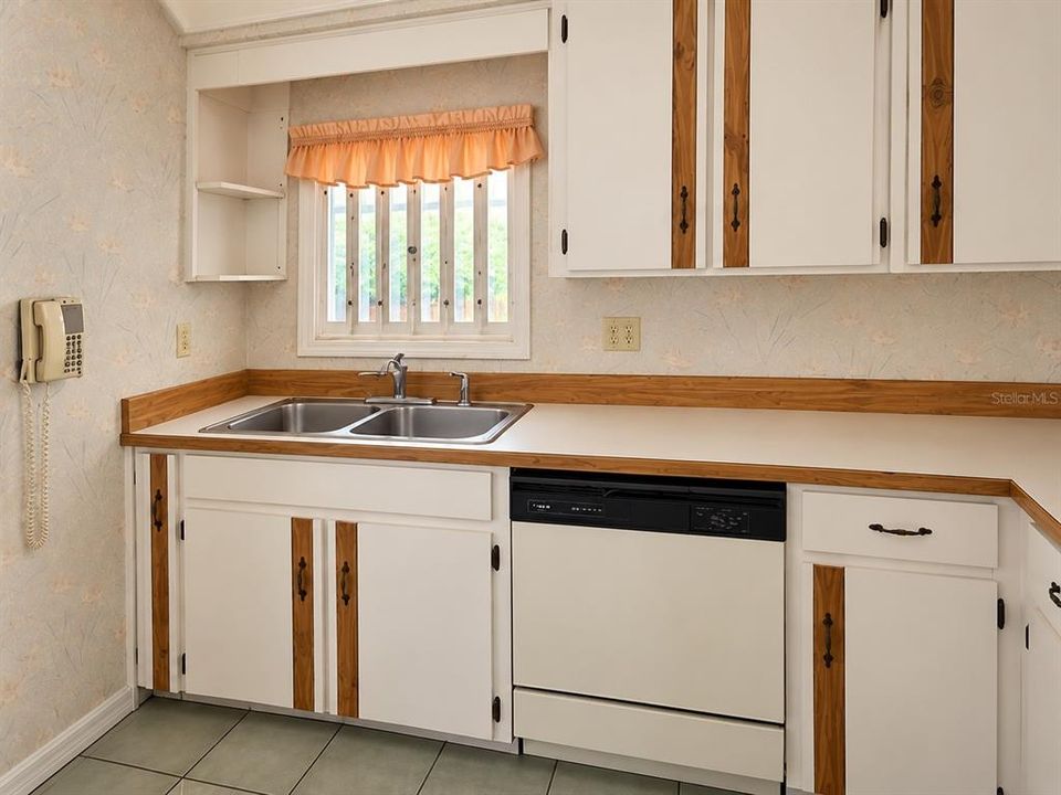 En Venta: $249,000 (3 camas, 2 baños, 1740 Pies cuadrados)