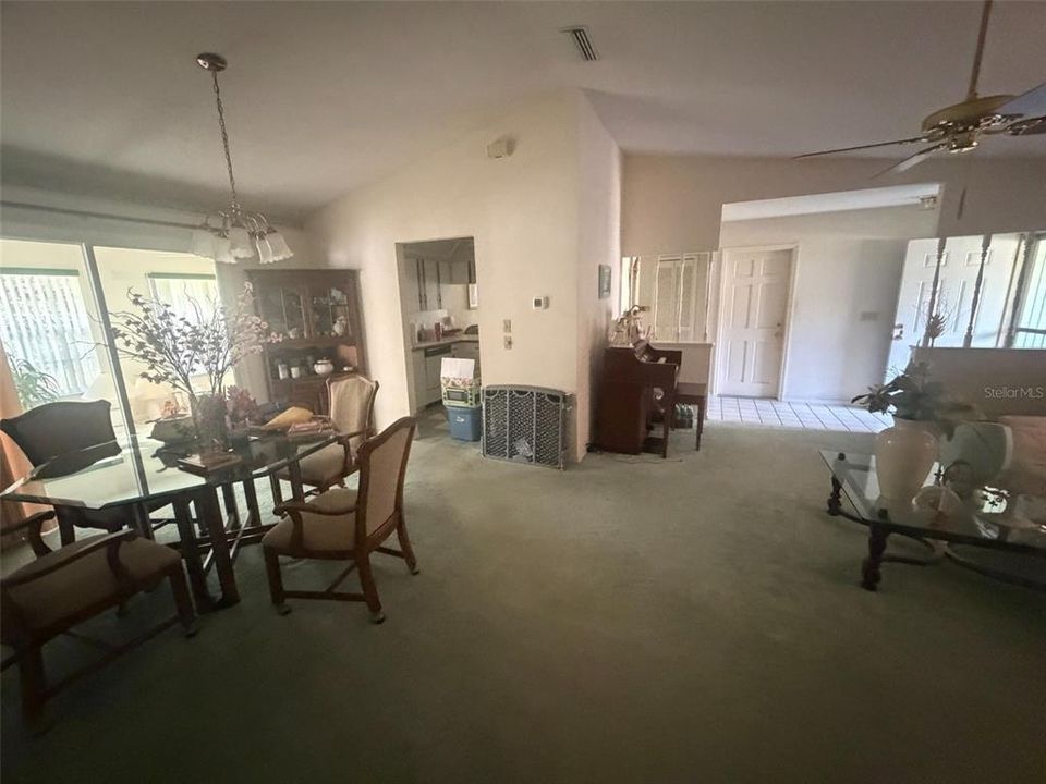 En Venta: $249,000 (3 camas, 2 baños, 1740 Pies cuadrados)