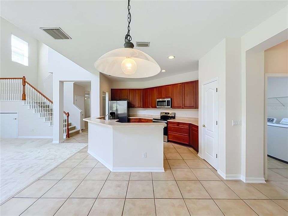 For Sale: $625,000 (4 beds, 2 baths, 2683 Square Feet)