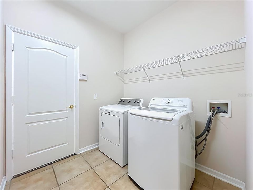 For Sale: $625,000 (4 beds, 2 baths, 2683 Square Feet)