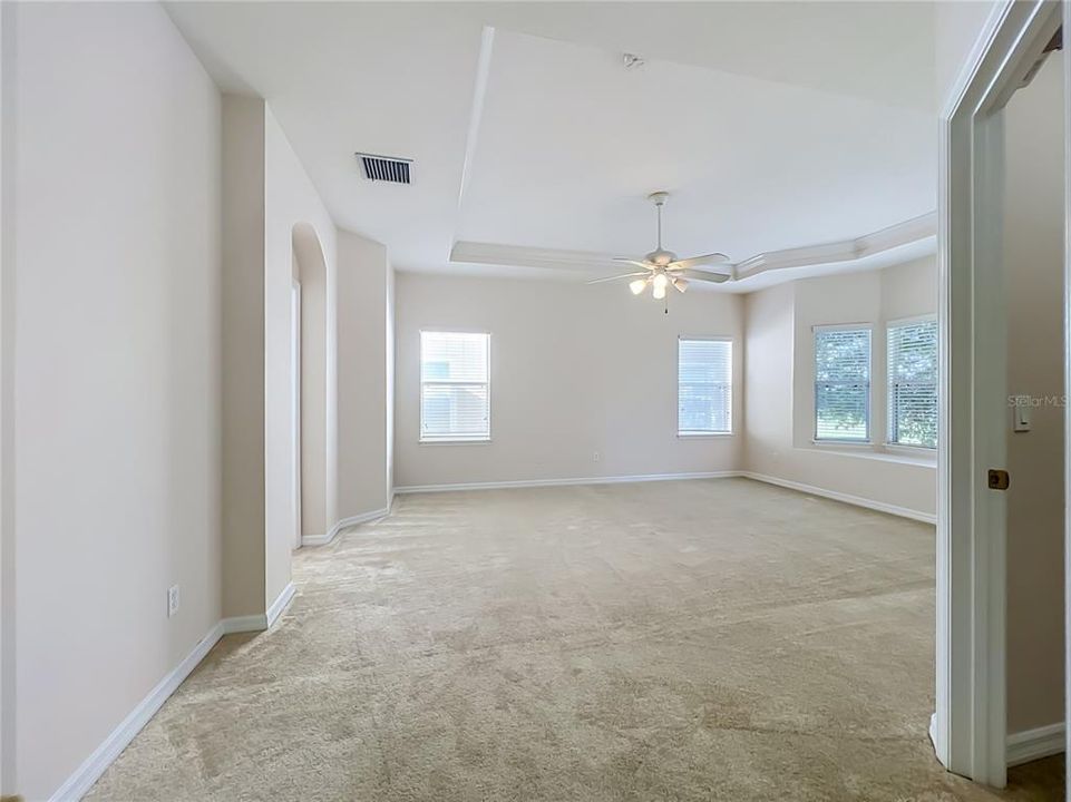 For Sale: $625,000 (4 beds, 2 baths, 2683 Square Feet)