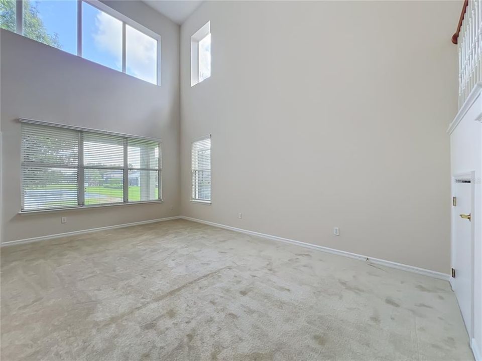 For Sale: $625,000 (4 beds, 2 baths, 2683 Square Feet)