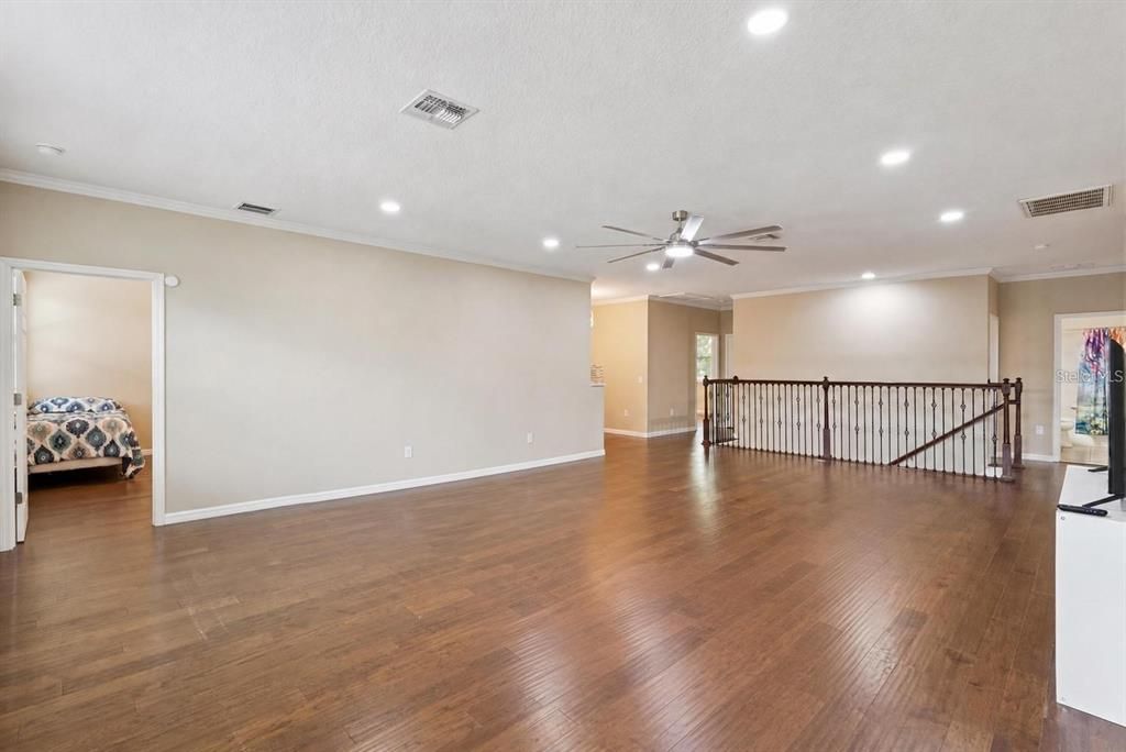 For Rent: $5,200 (7 beds, 4 baths, 4507 Square Feet)