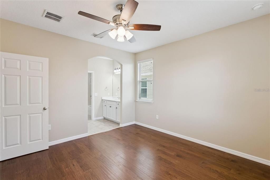 For Rent: $5,200 (7 beds, 4 baths, 4507 Square Feet)