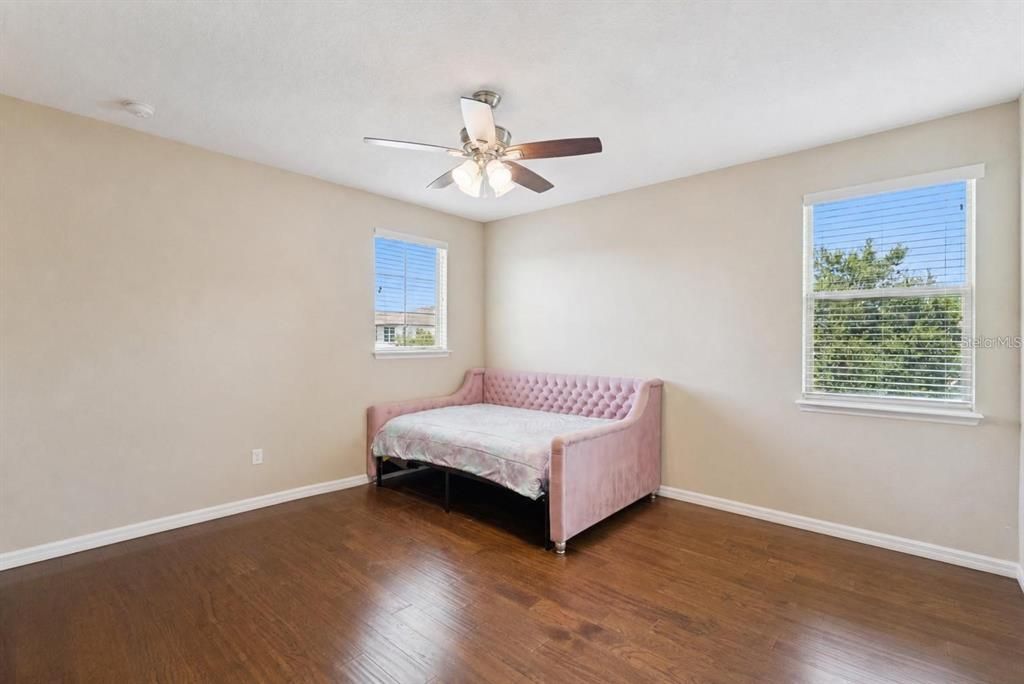 For Rent: $5,200 (7 beds, 4 baths, 4507 Square Feet)