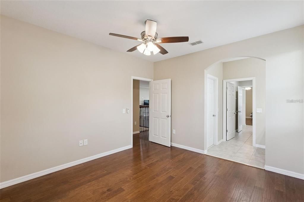 For Rent: $5,200 (7 beds, 4 baths, 4507 Square Feet)