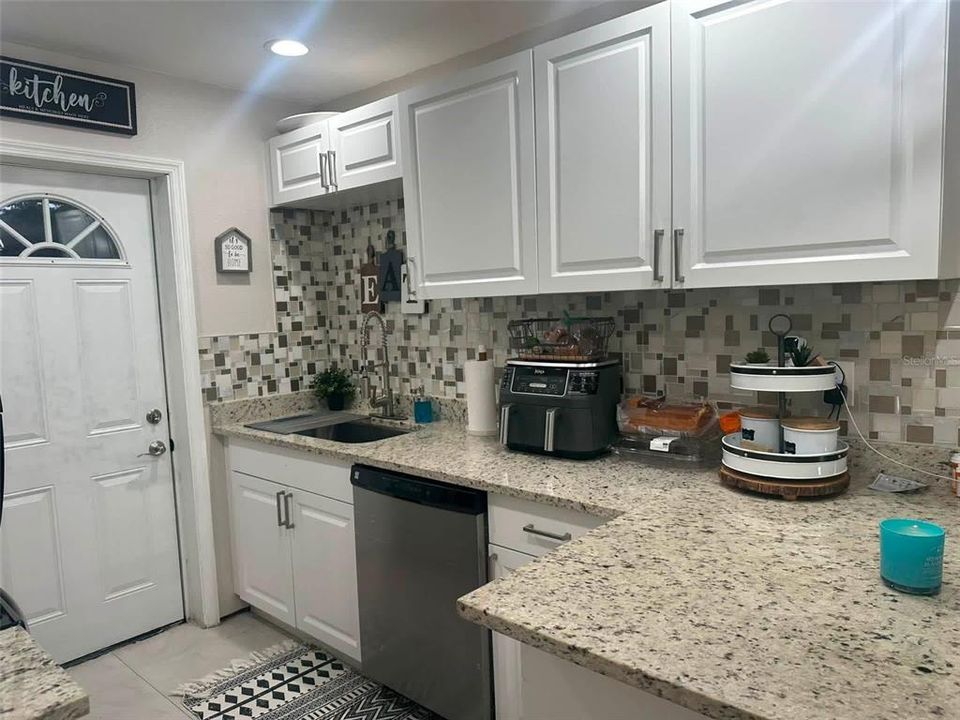 En Renta: $2,400 (3 camas, 1 baños, 870 Pies cuadrados)