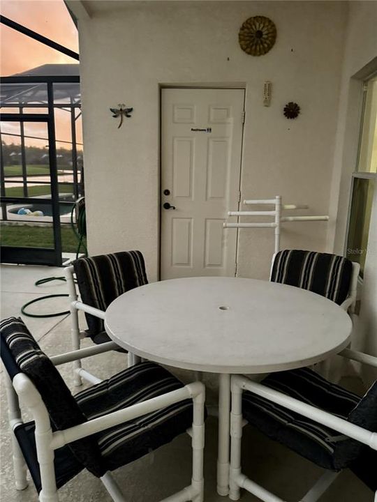 En Venta: $470,000 (4 camas, 3 baños, 1830 Pies cuadrados)