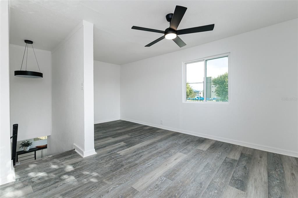 Active With Contract: $279,900 (4 beds, 2 baths, 2077 Square Feet)