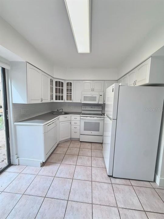 En Venta: $299,000 (3 camas, 2 baños, 1100 Pies cuadrados)
