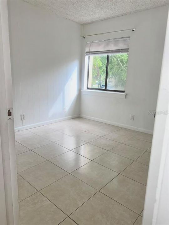 En Venta: $299,000 (3 camas, 2 baños, 1100 Pies cuadrados)
