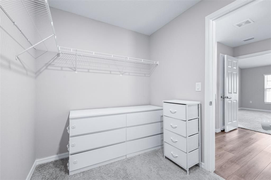 В аренду: $3,350 (4 спален, 2 ванн, 1848 Квадратных фут)