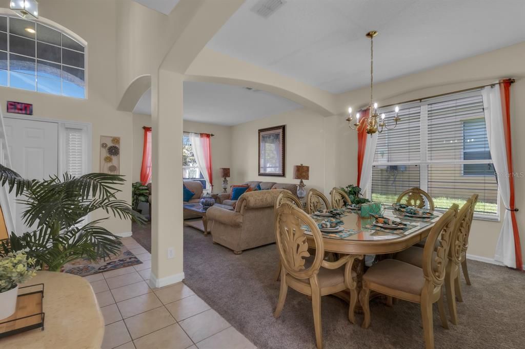 En Venta: $589,000 (7 camas, 4 baños, 2883 Pies cuadrados)