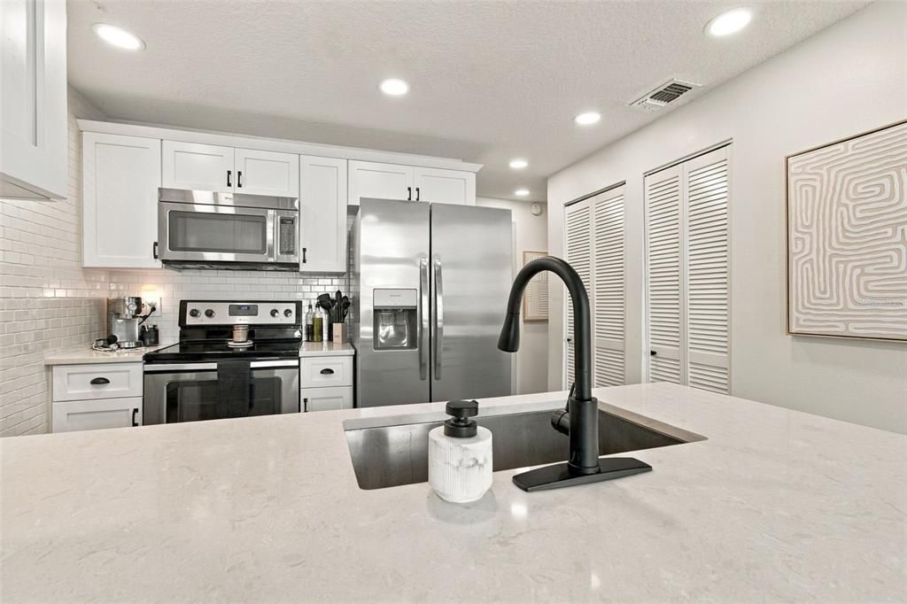 En Venta: $219,999 (3 camas, 2 baños, 1306 Pies cuadrados)