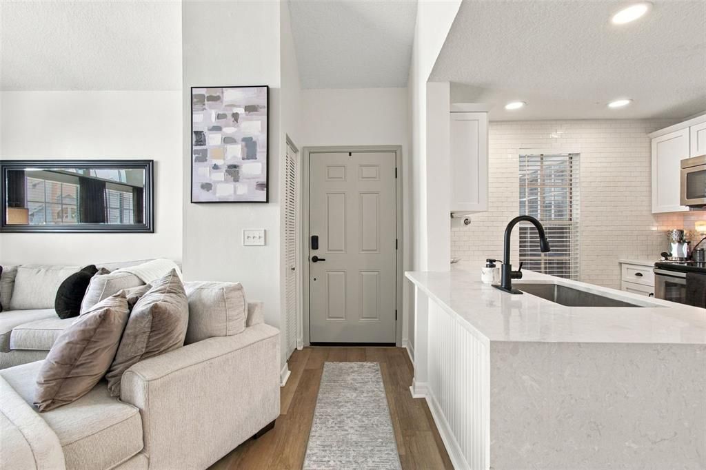 En Venta: $219,999 (3 camas, 2 baños, 1306 Pies cuadrados)