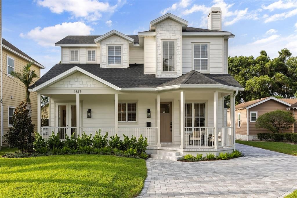 En Venta: $1,095,000 (4 camas, 3 baños, 2135 Pies cuadrados)
