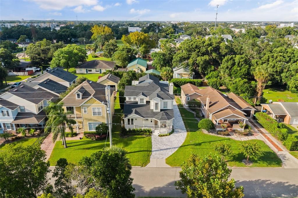 En Venta: $1,095,000 (4 camas, 3 baños, 2135 Pies cuadrados)
