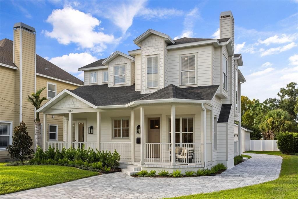 En Venta: $1,095,000 (4 camas, 3 baños, 2135 Pies cuadrados)