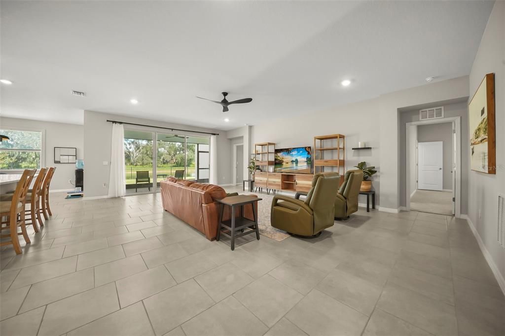 For Sale: $489,000 (4 beds, 3 baths, 2557 Square Feet)