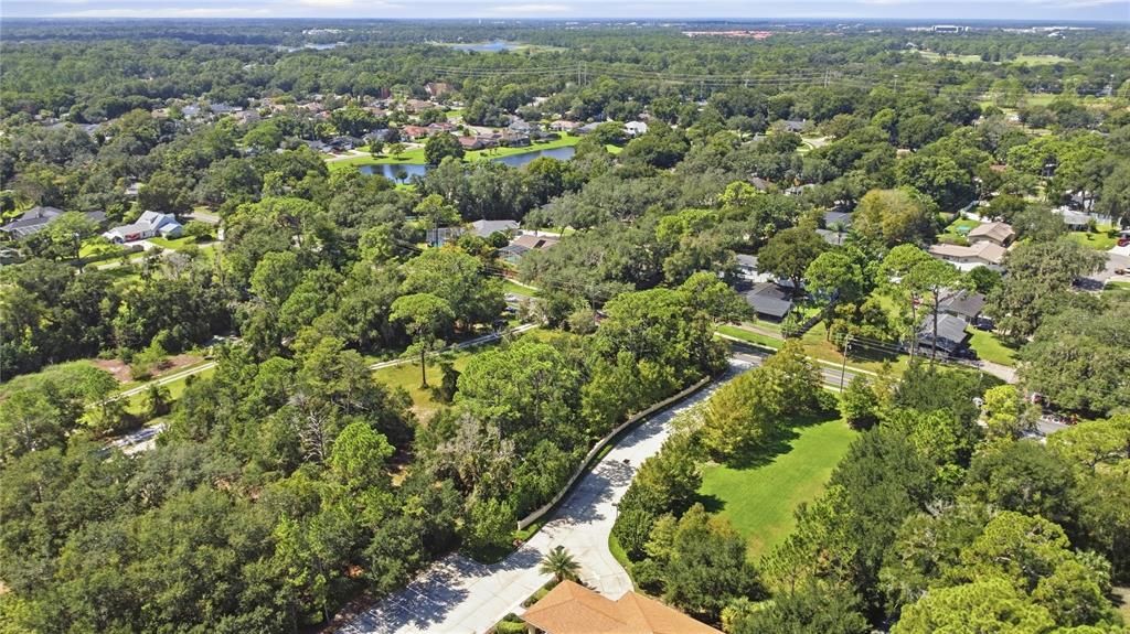 待售: $1,100,000 (3.08 acres)