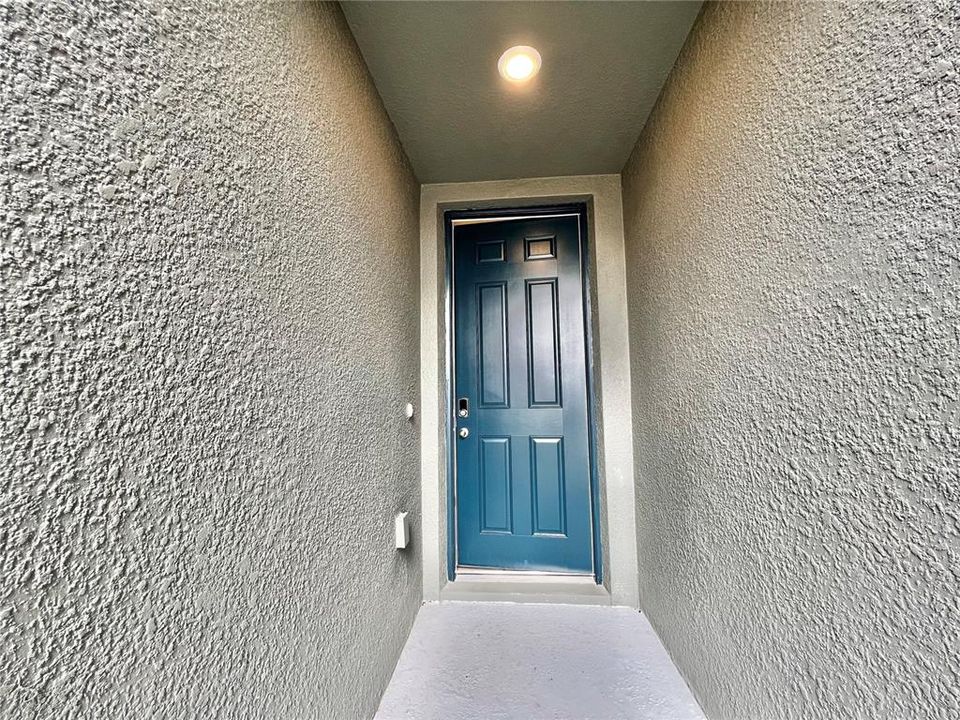 For Rent: $2,295 (3 beds, 2 baths, 1566 Square Feet)