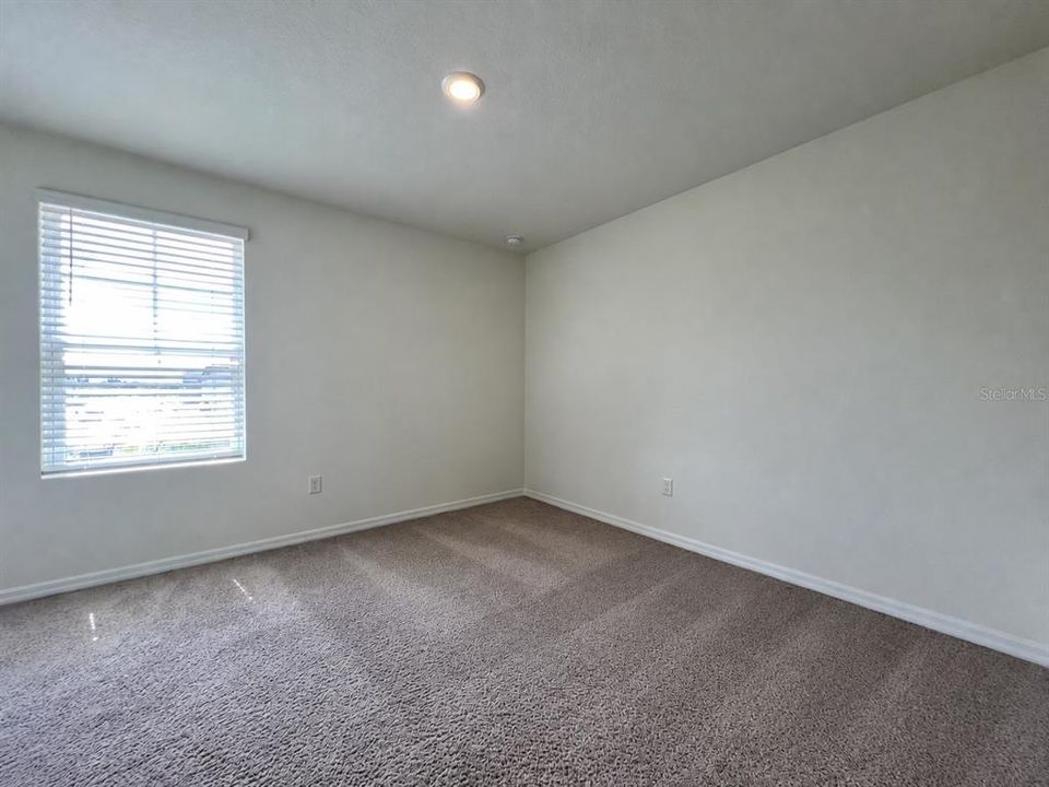 For Rent: $2,295 (3 beds, 2 baths, 1566 Square Feet)