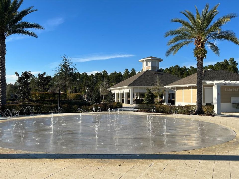 For Rent: $2,295 (3 beds, 2 baths, 1566 Square Feet)