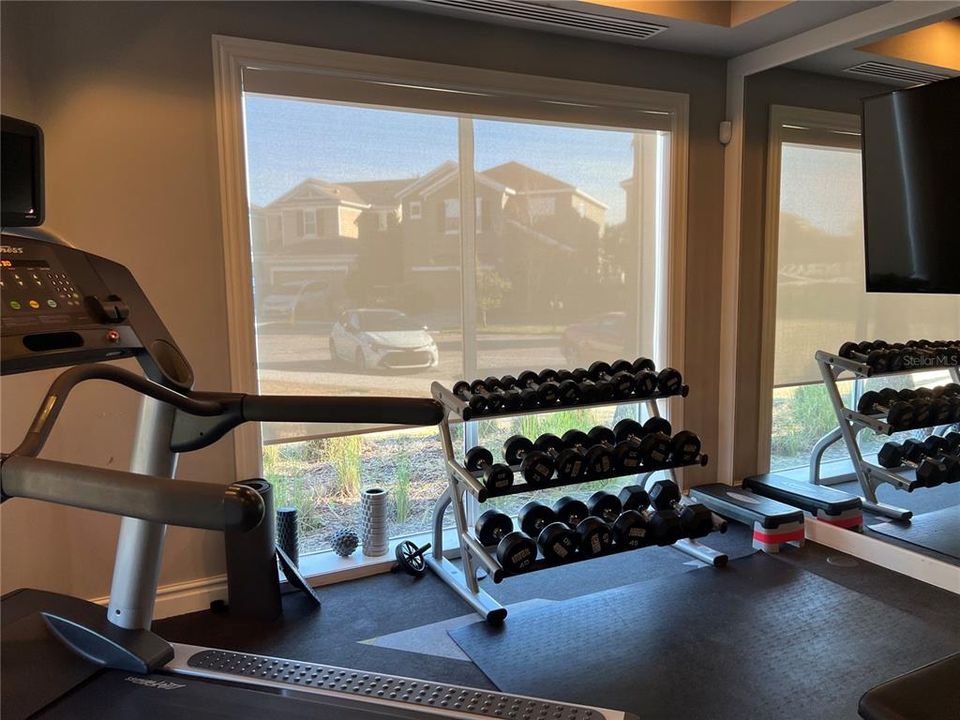 For Rent: $2,295 (3 beds, 2 baths, 1566 Square Feet)