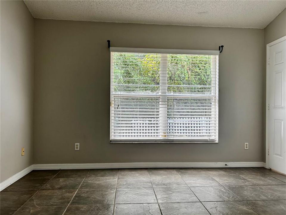 En Venta: $360,000 (3 camas, 2 baños, 1263 Pies cuadrados)