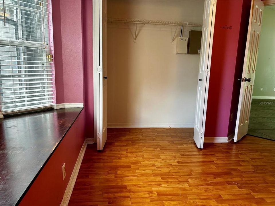 En Venta: $360,000 (3 camas, 2 baños, 1263 Pies cuadrados)