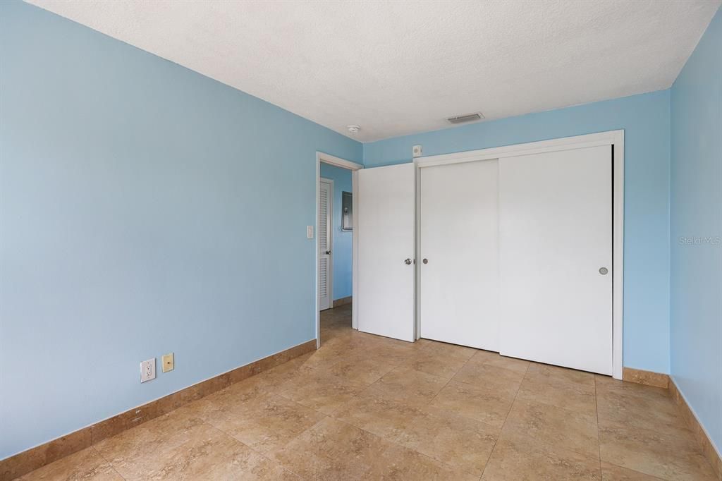 For Rent: $2,800 (2 beds, 1 baths, 720 Square Feet)