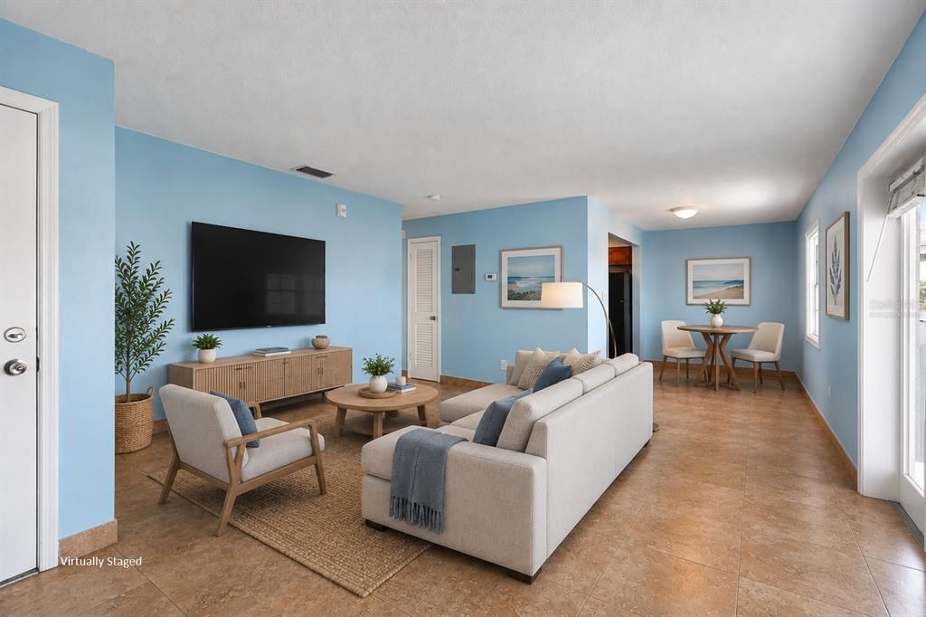 For Rent: $2,800 (2 beds, 1 baths, 720 Square Feet)