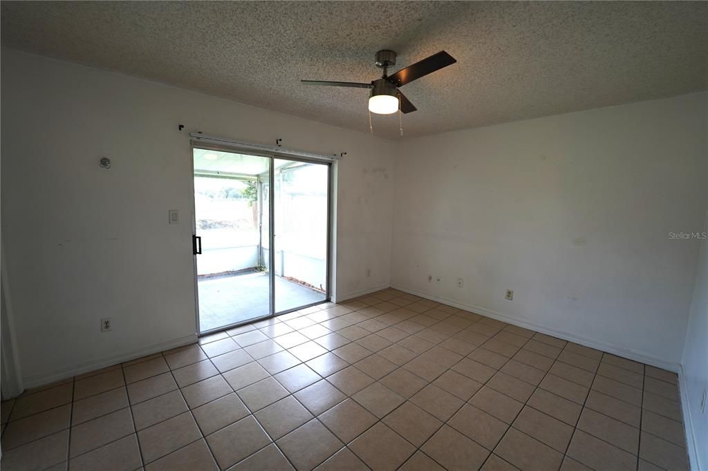 En Venta: $279,000 (2 camas, 2 baños, 1000 Pies cuadrados)