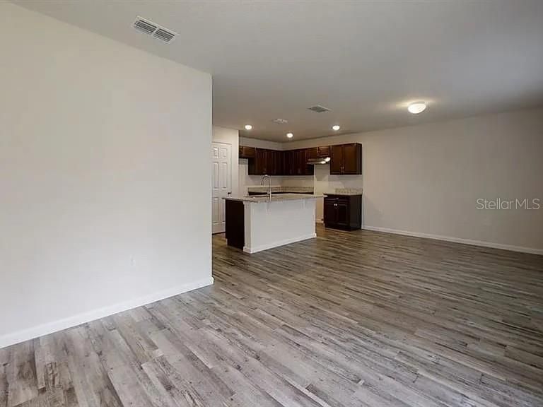 For Sale: $403,000 (4 beds, 0 baths, 1954 Square Feet)