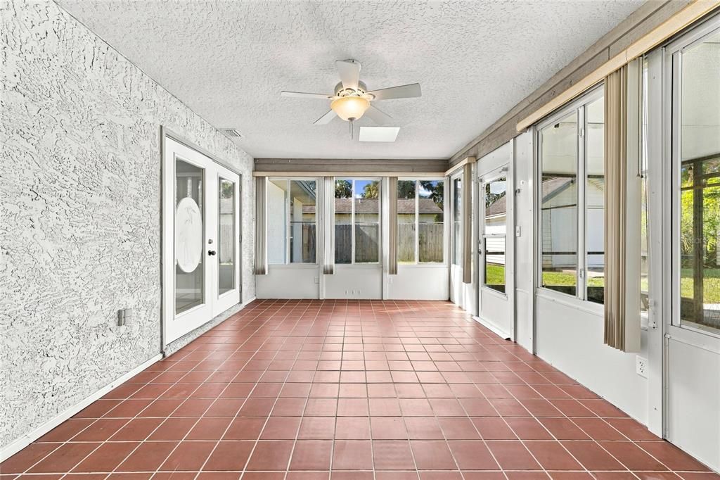 For Sale: $350,000 (3 beds, 2 baths, 1764 Square Feet)