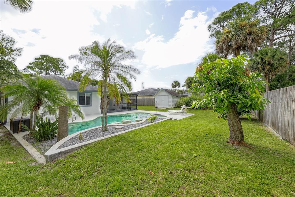 For Sale: $350,000 (3 beds, 2 baths, 1764 Square Feet)