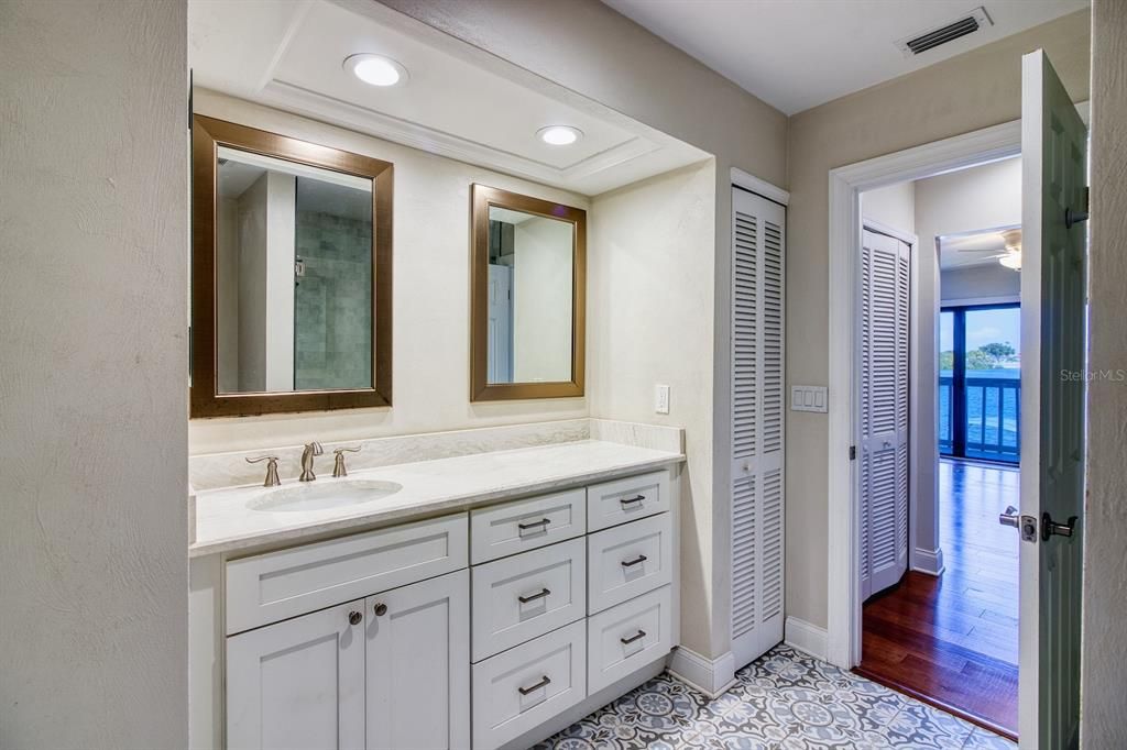 For Rent: $3,800 (3 beds, 2 baths, 1702 Square Feet)