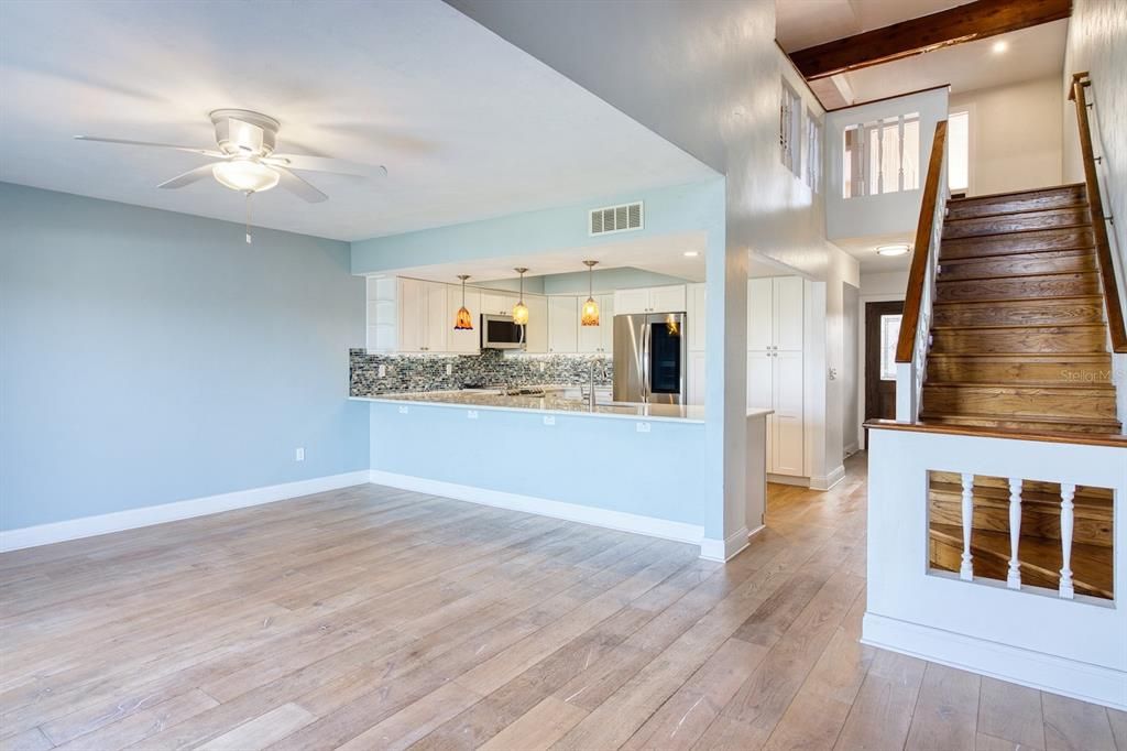 For Rent: $3,800 (3 beds, 2 baths, 1702 Square Feet)