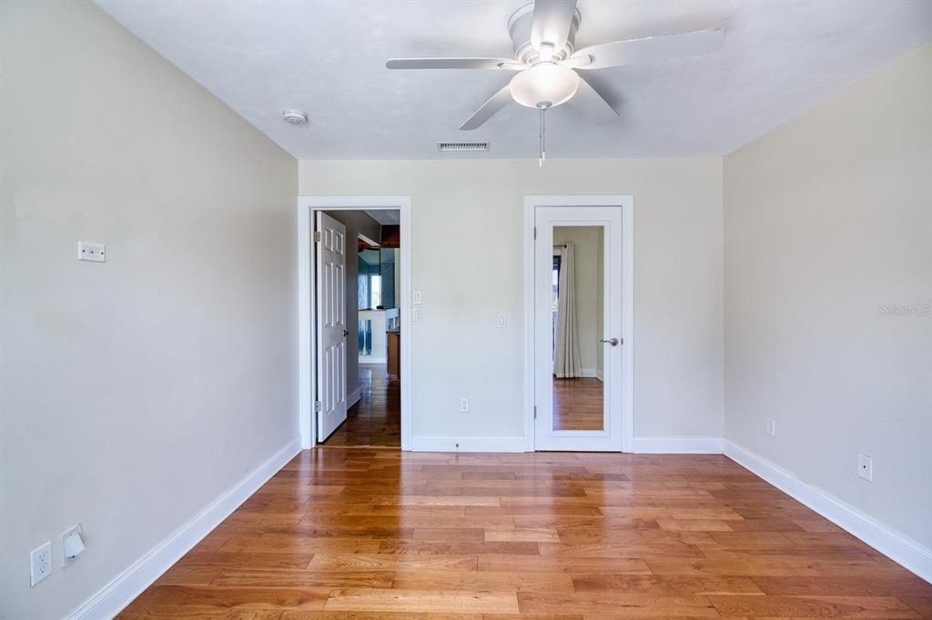 For Rent: $3,800 (3 beds, 2 baths, 1702 Square Feet)