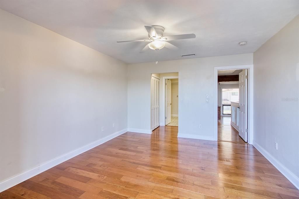 For Rent: $3,800 (3 beds, 2 baths, 1702 Square Feet)