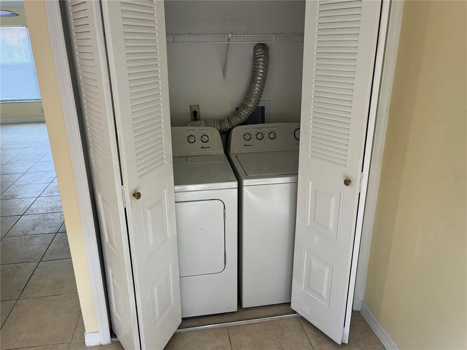В аренду: $1,750 (2 спален, 2 ванн, 1104 Квадратных фут)