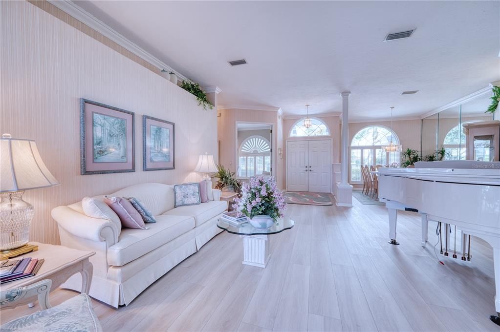 En Venta: $750,000 (3 camas, 3 baños, 2868 Pies cuadrados)