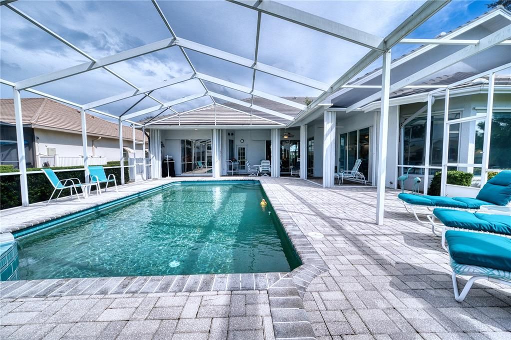 En Venta: $750,000 (3 camas, 3 baños, 2868 Pies cuadrados)