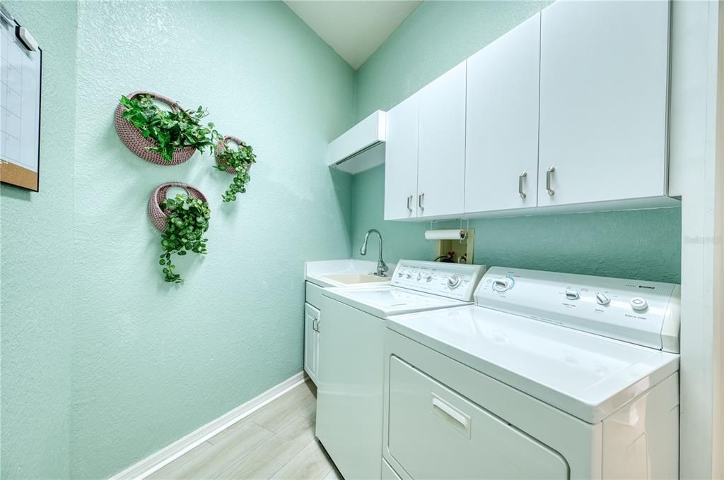 En Venta: $750,000 (3 camas, 3 baños, 2868 Pies cuadrados)