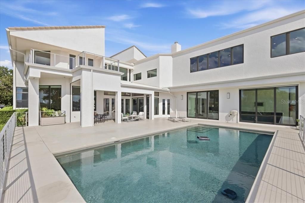 En Venta: $4,695,000 (6 camas, 6 baños, 8157 Pies cuadrados)