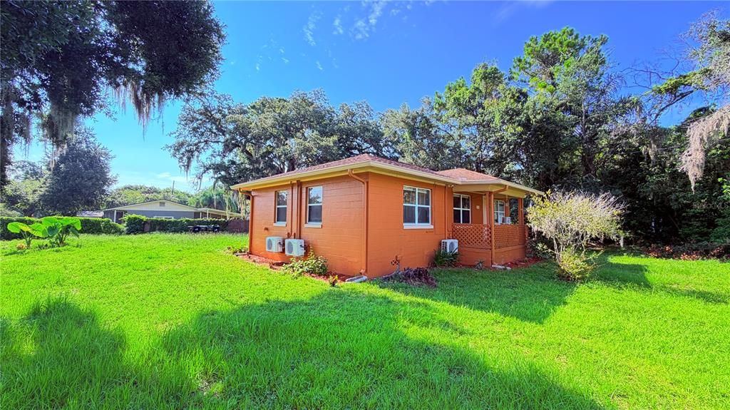 For Rent: $1,550 (2 beds, 1 baths, 1236 Square Feet)