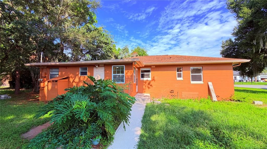 For Rent: $1,550 (2 beds, 1 baths, 1236 Square Feet)