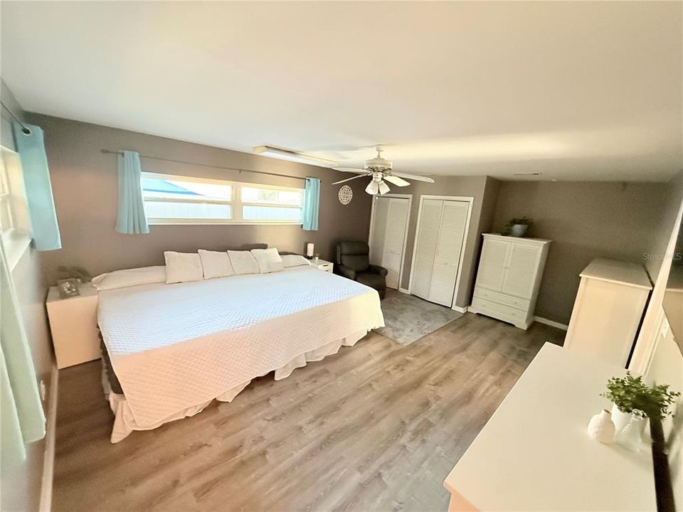 En Venta: $470,000 (5 camas, 3 baños, 2059 Pies cuadrados)